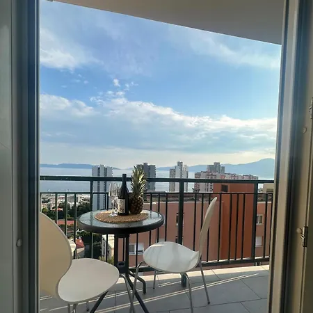 Portus Solis - 2br In شقة غييكا