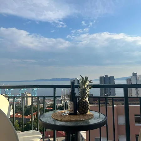 Portus Solis - 2br In شقة غييكا