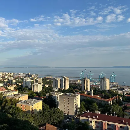 Portus Solis - 2br In