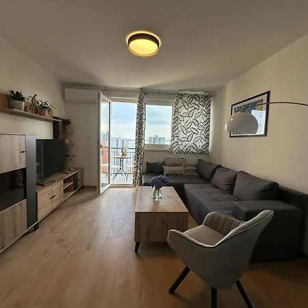 Apartman Portus Solis - 2br In Fiume