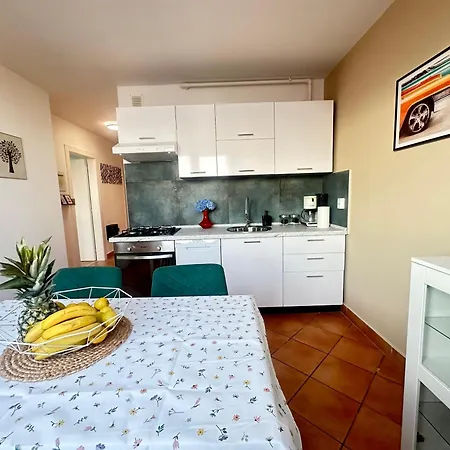 Portus Solis - 2br In