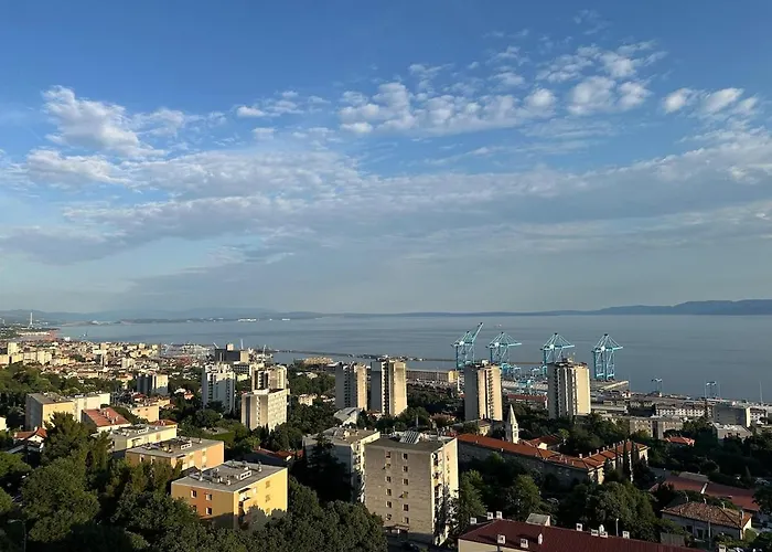 Portus Solis - 2br In