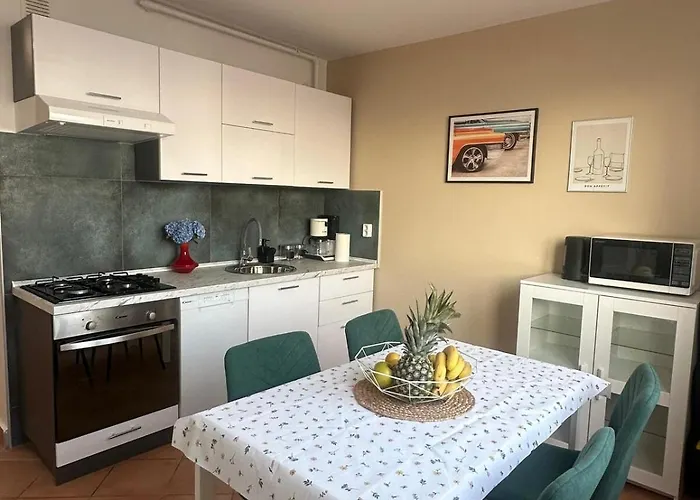 Apartman Portus Solis - 2br In Fiume